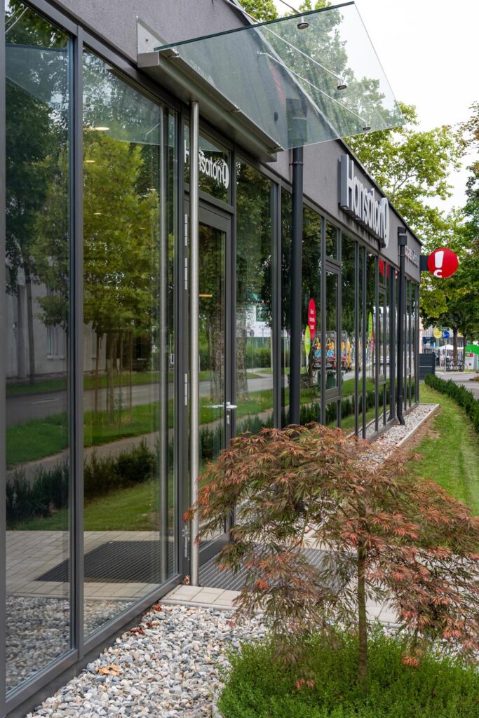 Hansaton Bürogebäude Graz - Architektonische Außenansicht der modernen Fassade. Foto: Tschabuschnig Photography